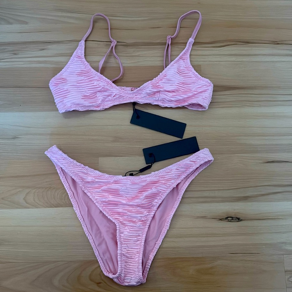 Brand new with tags traingl bikini swimsuit!